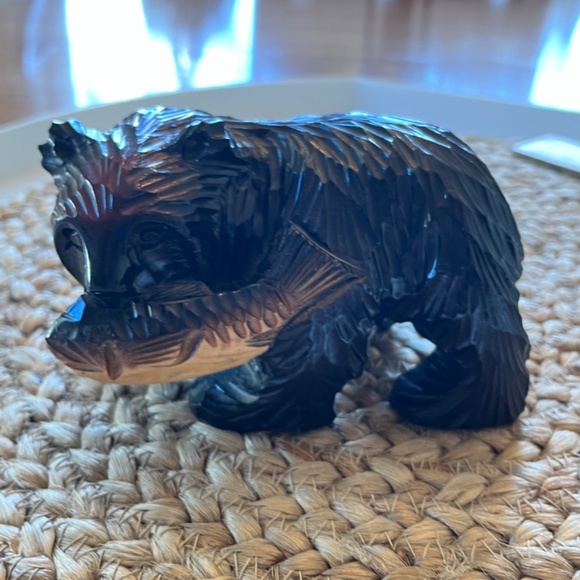 Artisan bear wood carving with fish unmarked likely Ainu art Hokkaido Japan - Picture 17 of 17